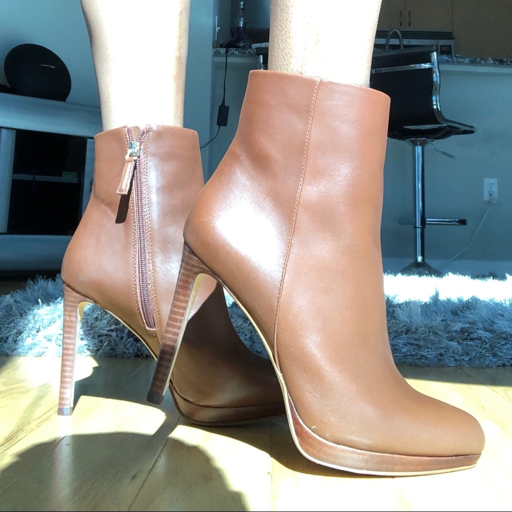 New buck color Nine West ankle boots.